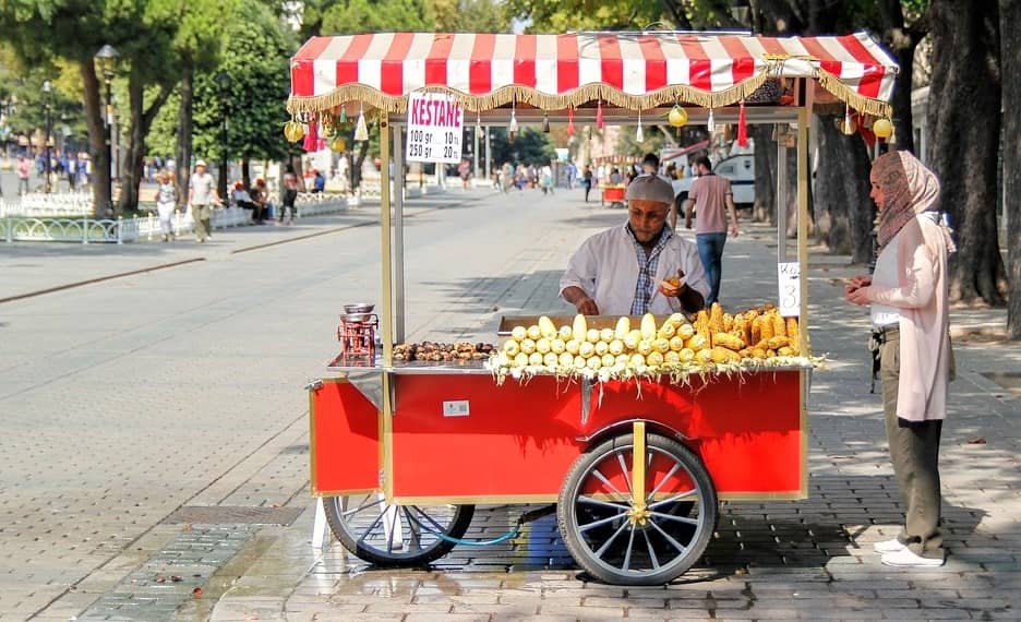 غذای خیابانی ترکیه برای مسافران گرسنه